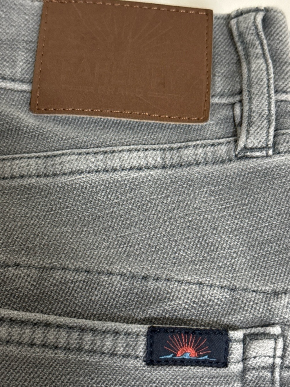 Faherty Light Gray Slim Straight Jeans Size 32x30